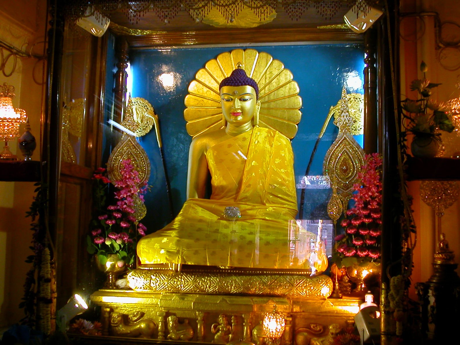 Mahabodhi-Temple-central-shrine-785317